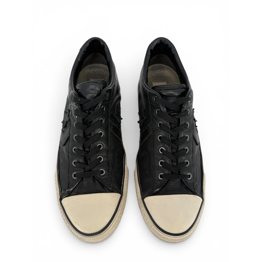 Shoes - Picture 2 of 9